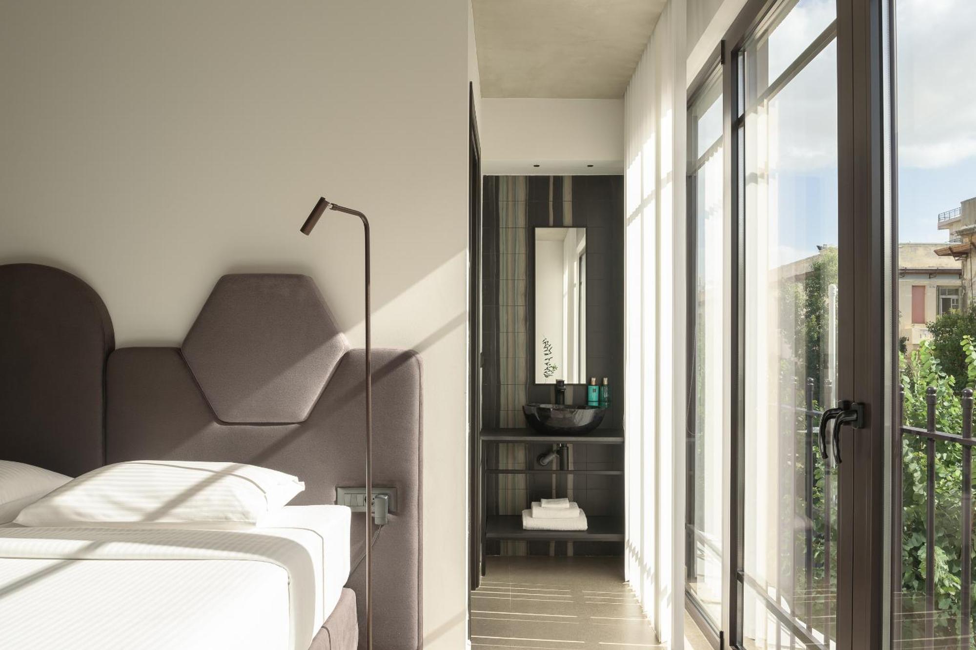 Pleiades Urban Stay By Semavί Ираклион Экстерьер фото